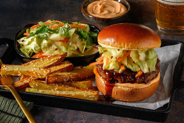 Koreansk BBQ-glaseret burger