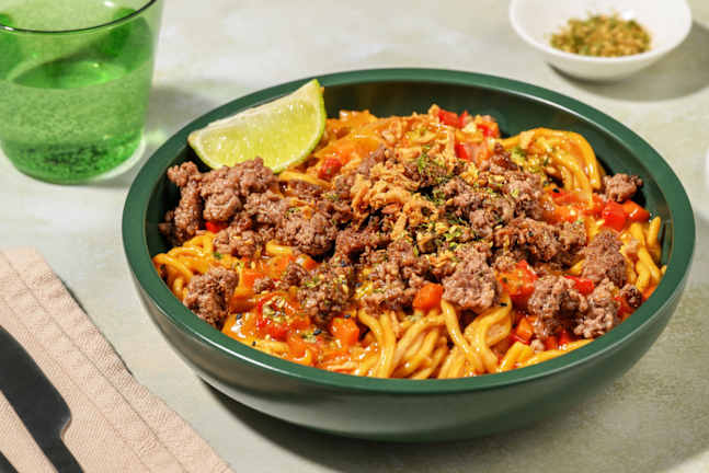 Fusion noedels met varkensboerengehakt in romige misosaus