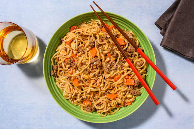Wok de nouilles bœuf haché & légumes sautés