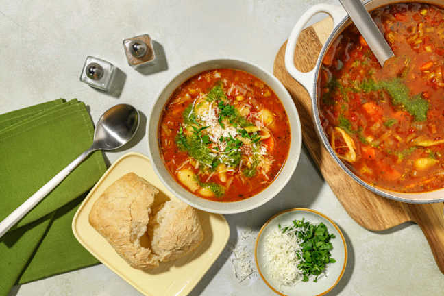 Minestrone aux conchiglie & son pain chaud