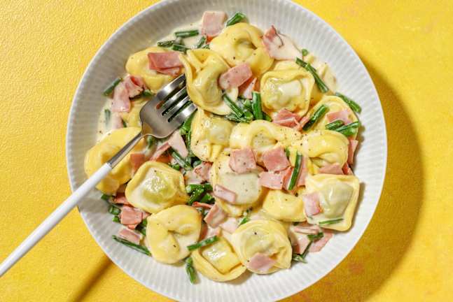 Spinat-Ricotta-Tortellini mit Krustenschinken 