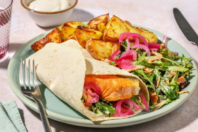 Lachs-Wraps mit Ofenkartoffeln