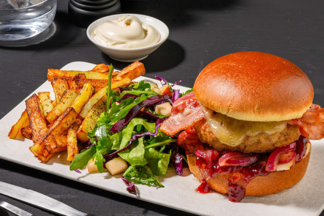Kalfsburger deluxe met kaas en ontbijtspek 