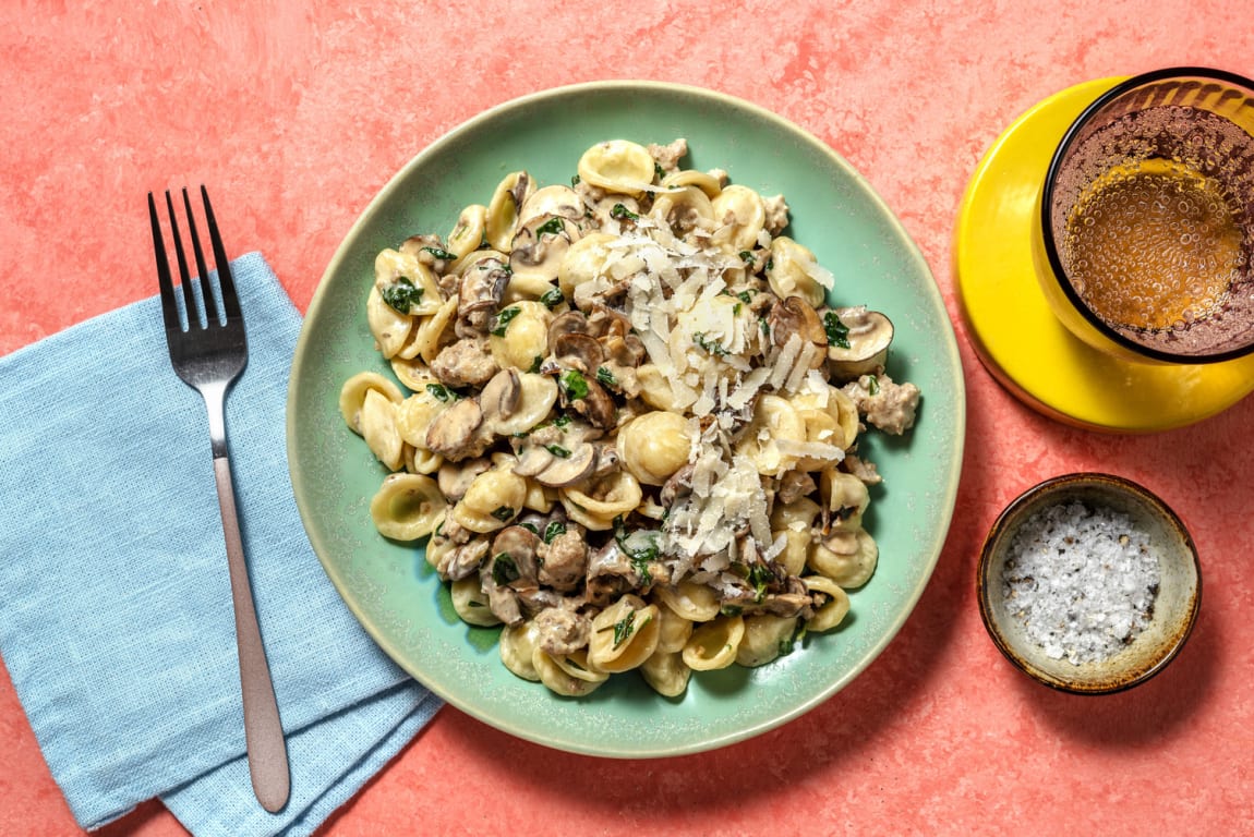 Orecchiette met kipgehakt en champignonroomsaus