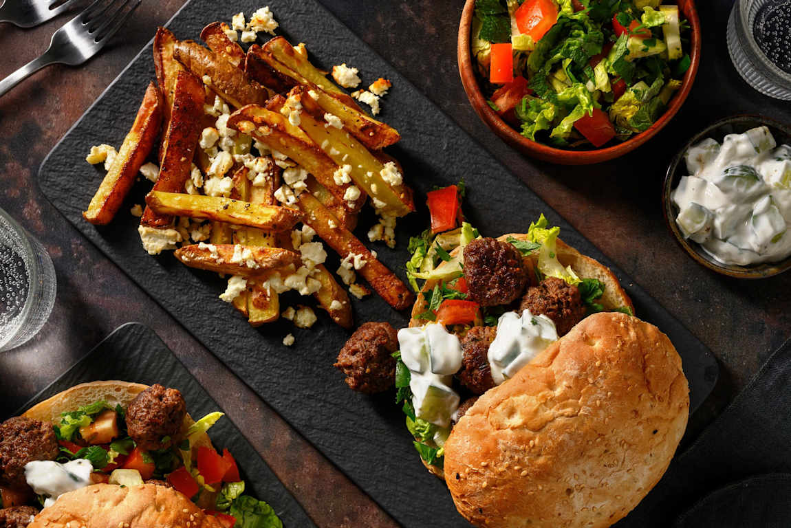 Greek Style Kofta mit Bio-Rinderhack im Fladenbrot
