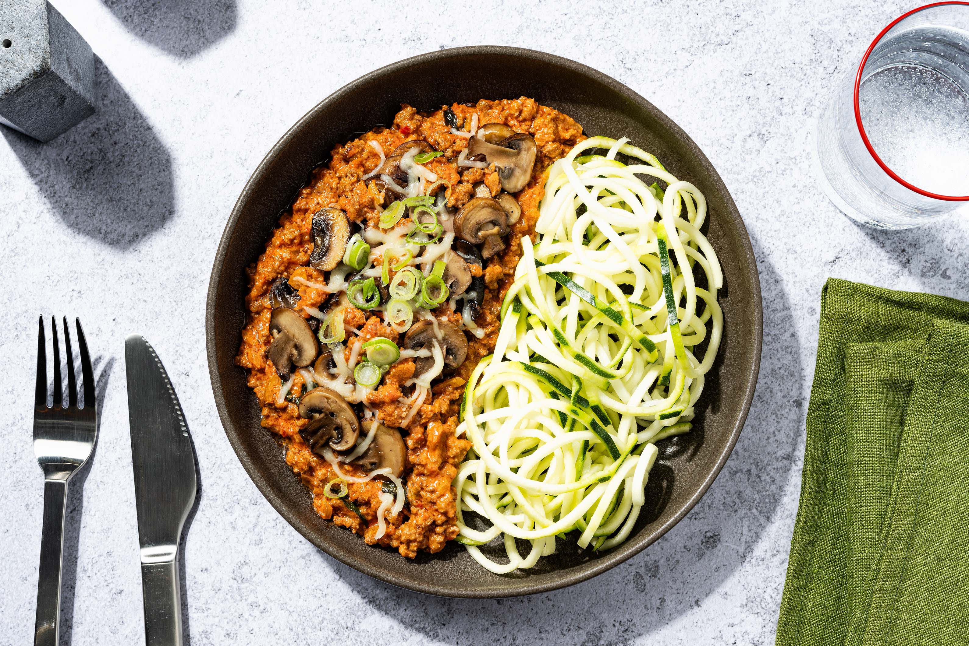 Courgette-spaghetti bolognese