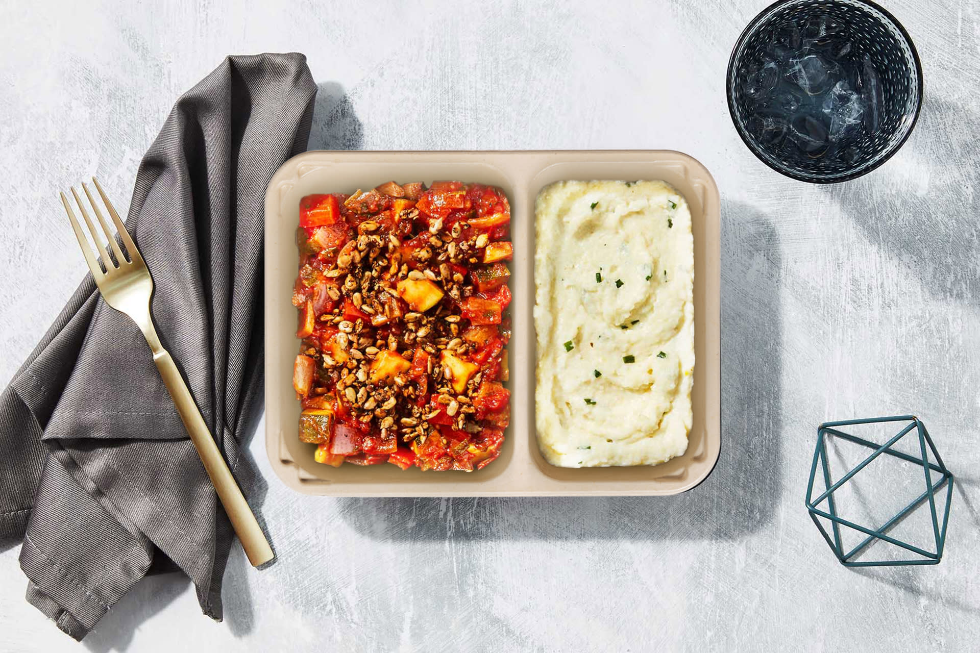 <h2>What is a Low-Calorie Diet?</h2>