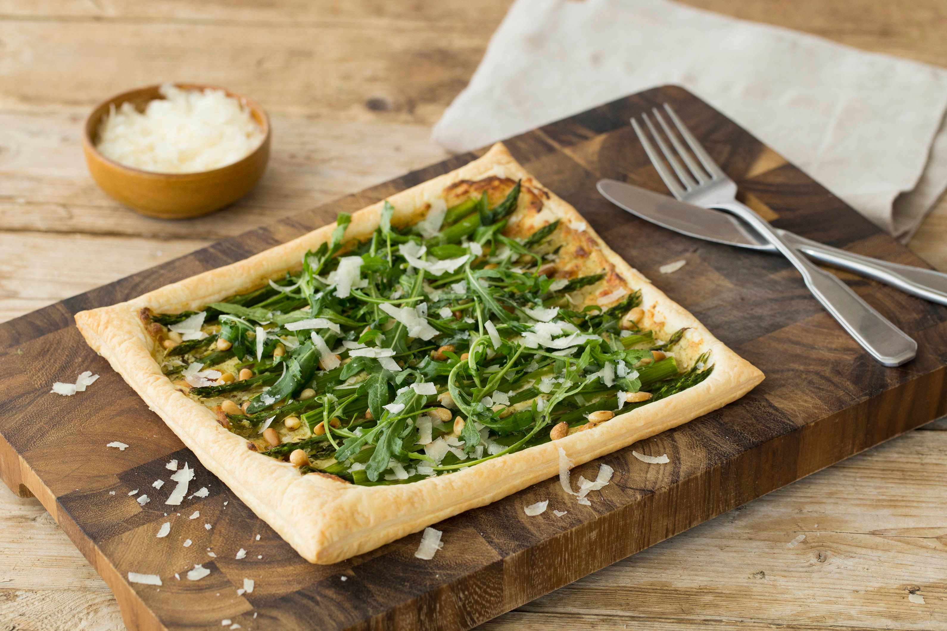 Pesto and Asparagus Tarts