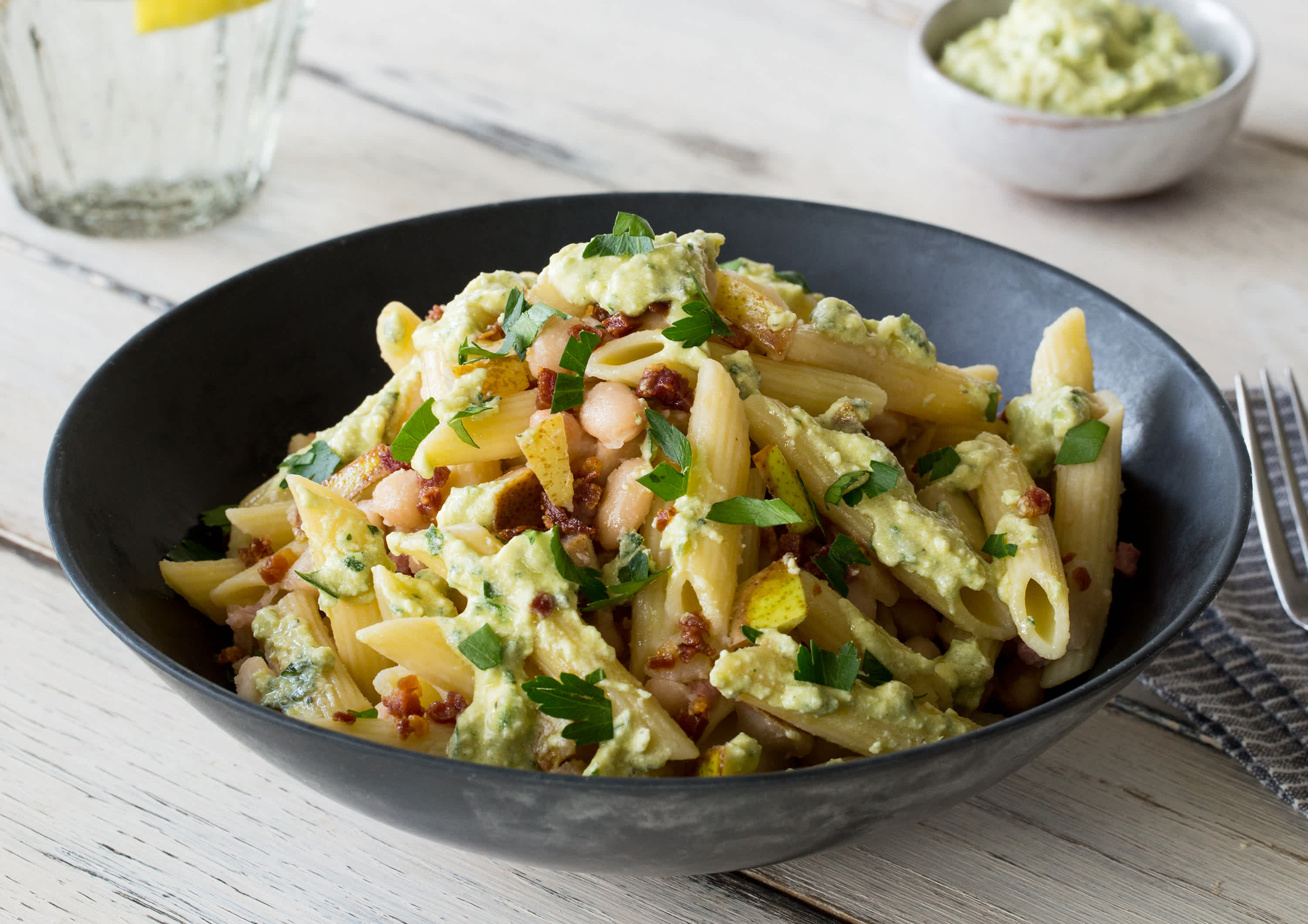 Herzhaft trifft süß: Penne mit Birnen,