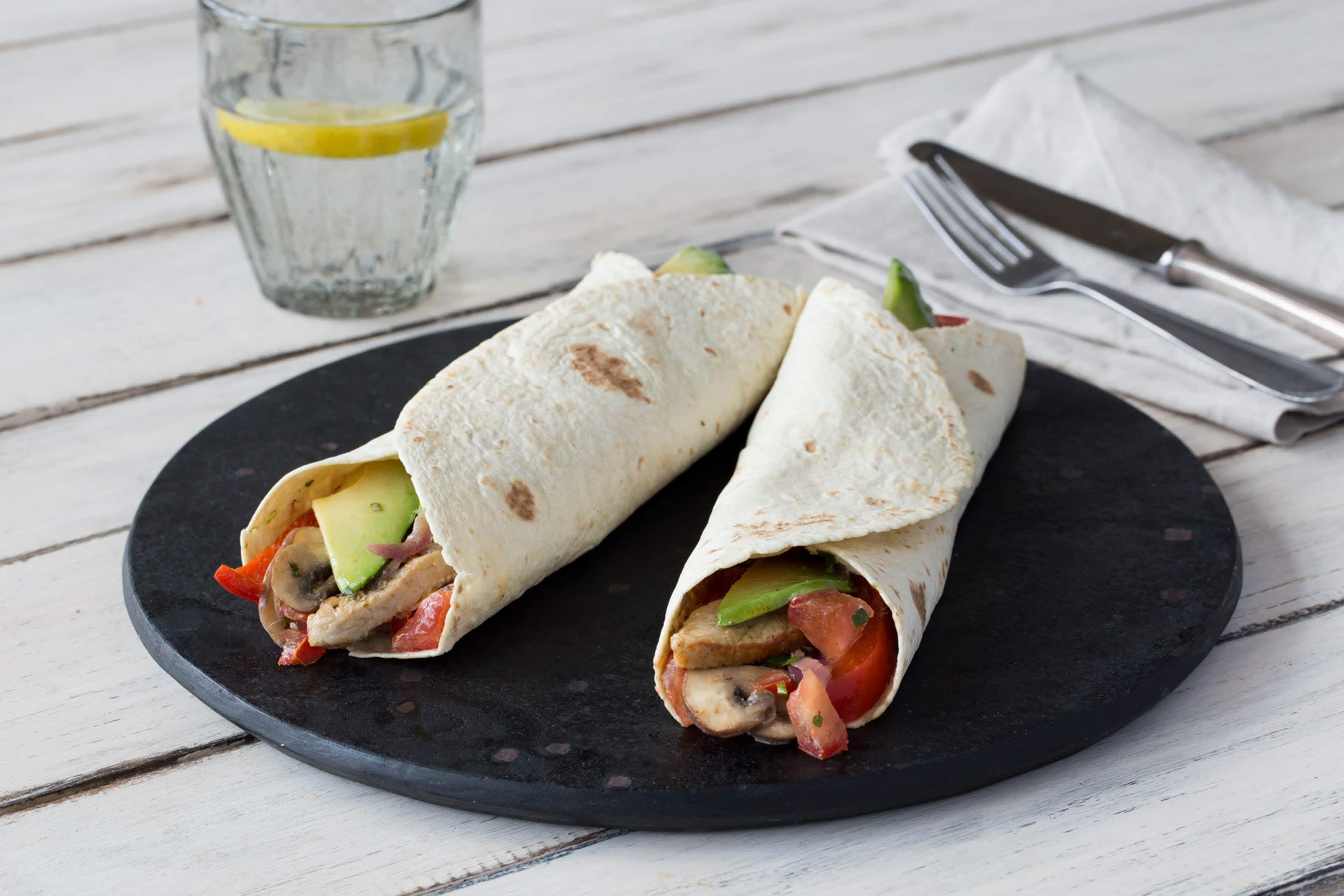 Pikant gefüllte Schweinefleisch-Wraps