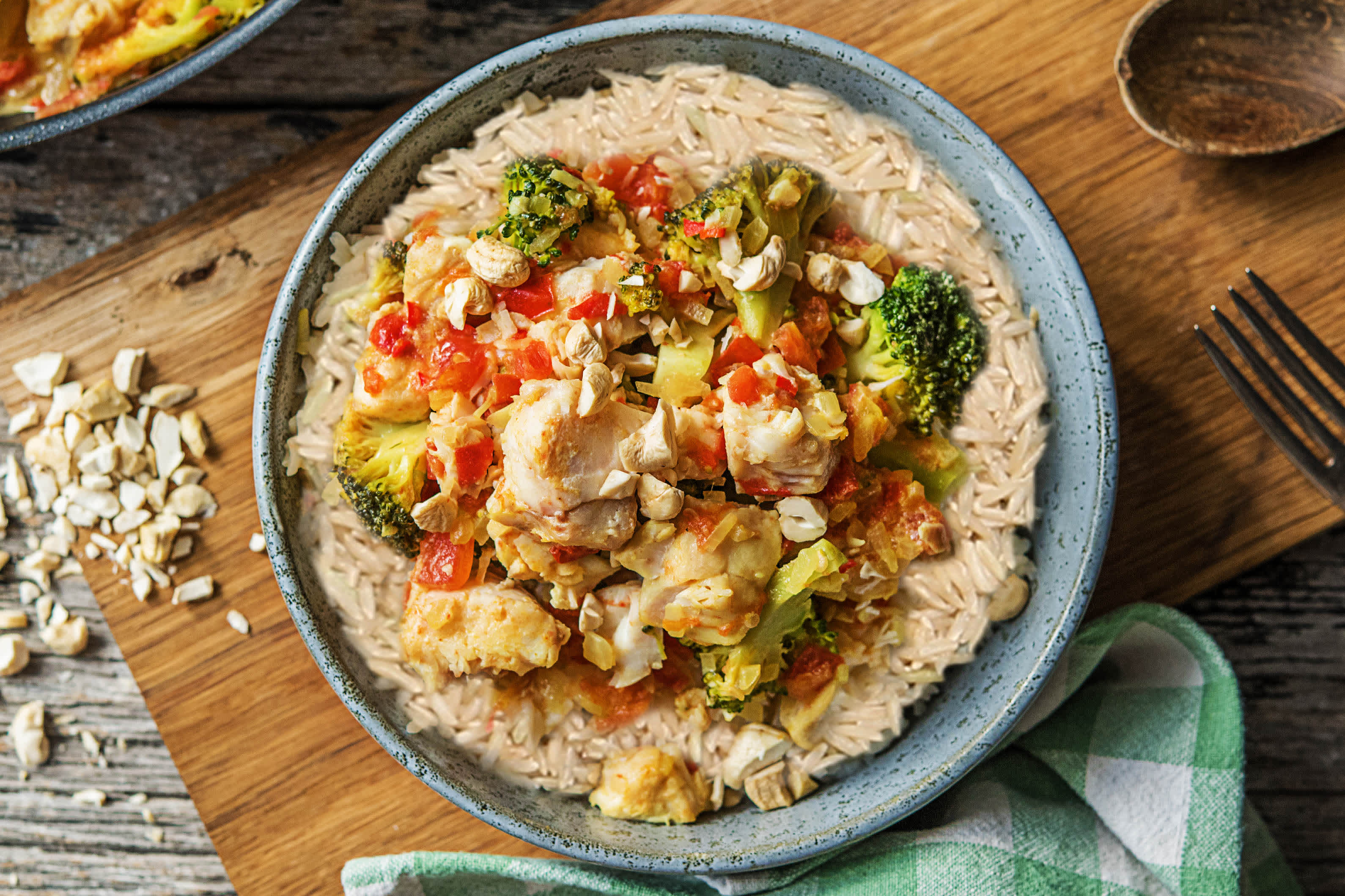 Mijoté de poisson à l'orientale, tomates et brocolis