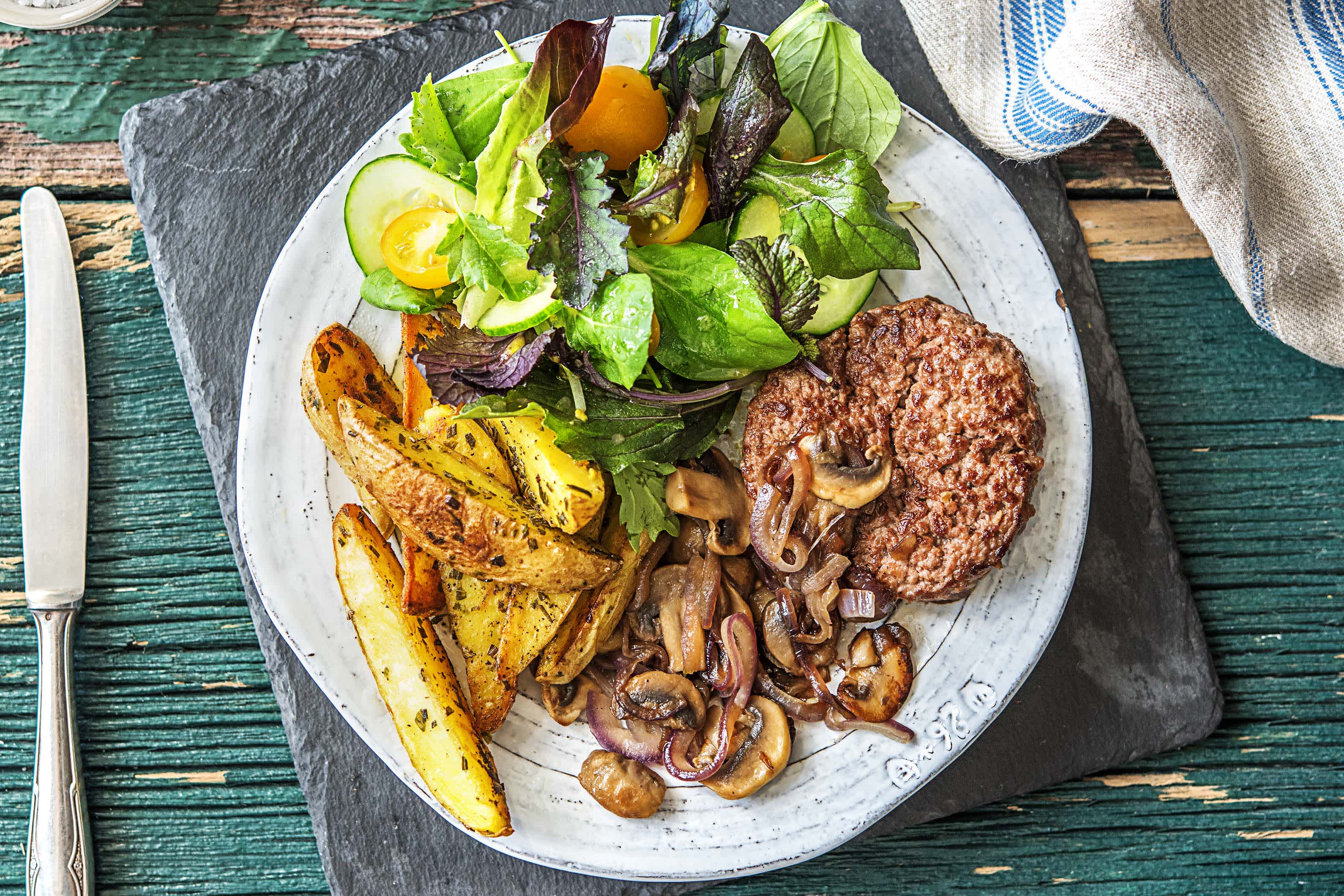 Rundertartaar met champignons en aardappelen
