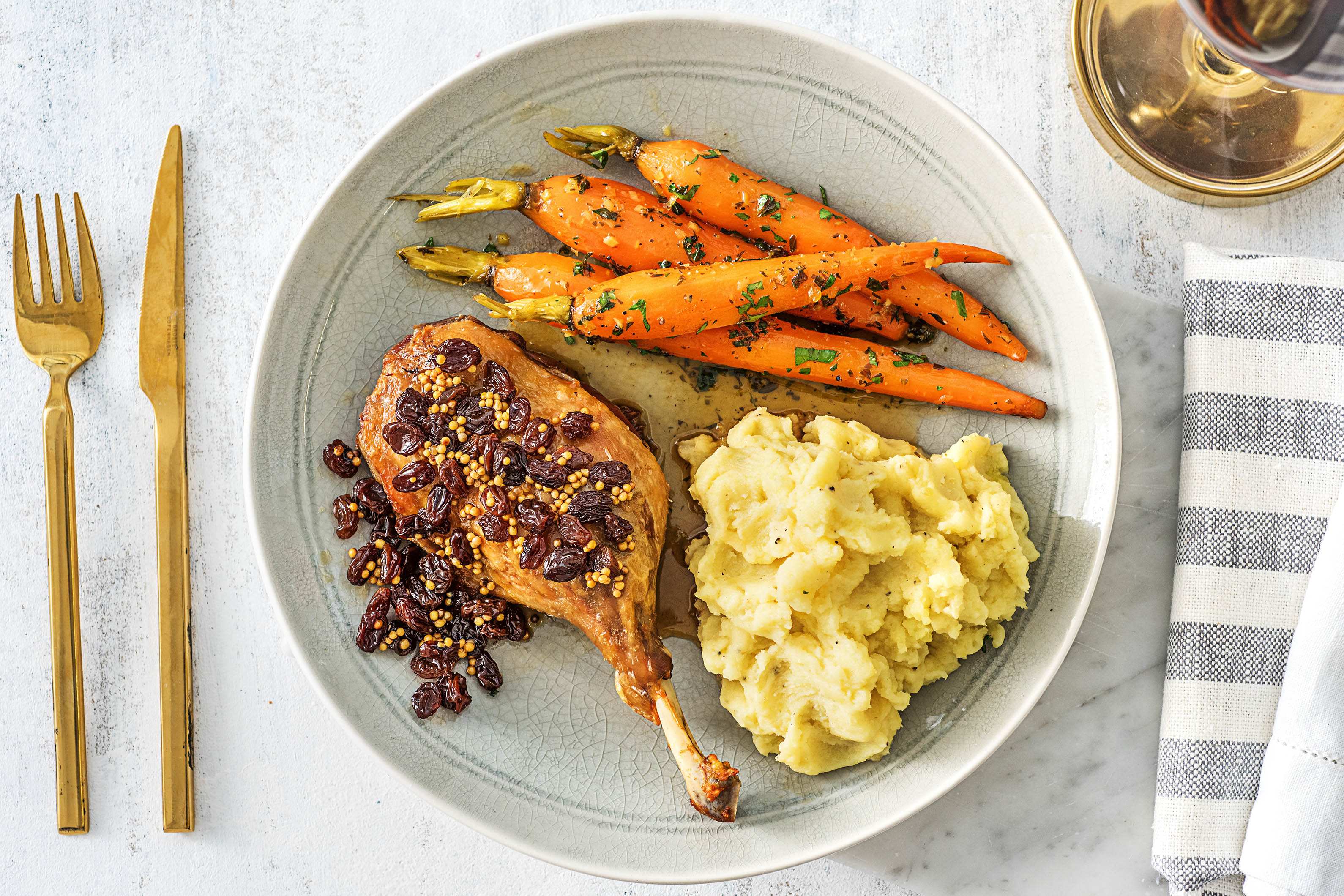 Cuisse de canard confite et raisins secs