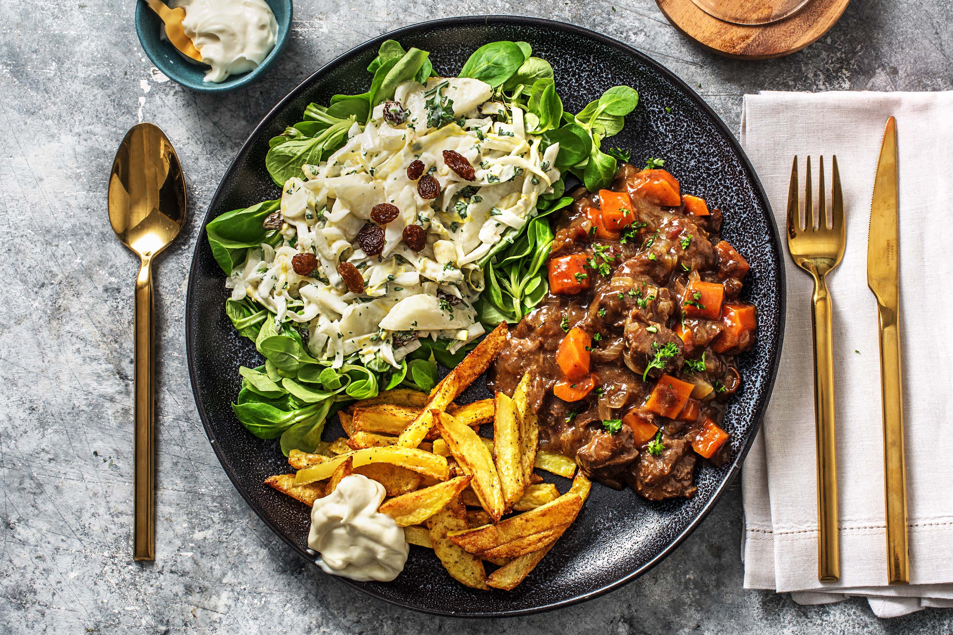 Ragoût de veau de luxe et salade de chicons
