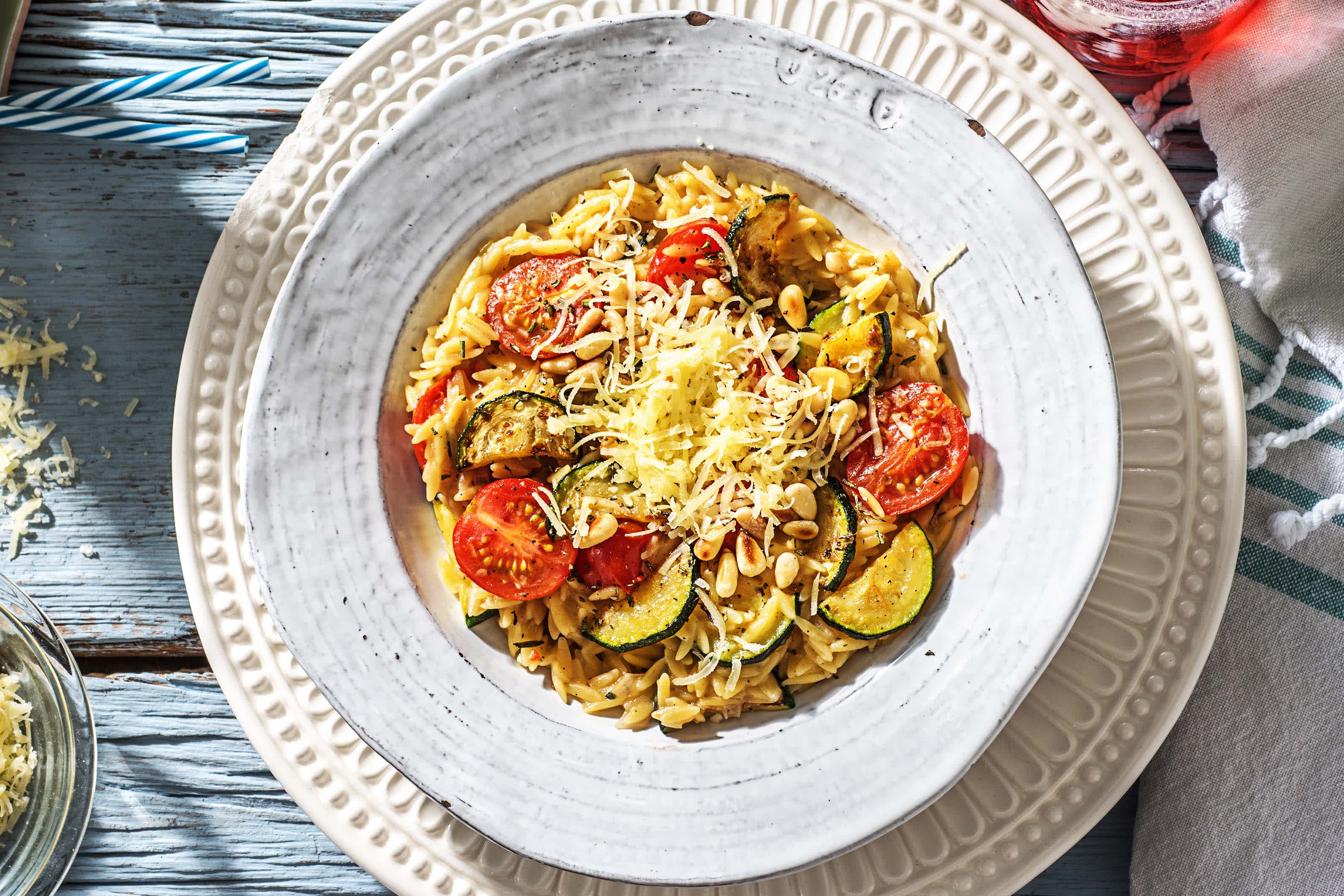 Orzo, courgette et tomates cerises