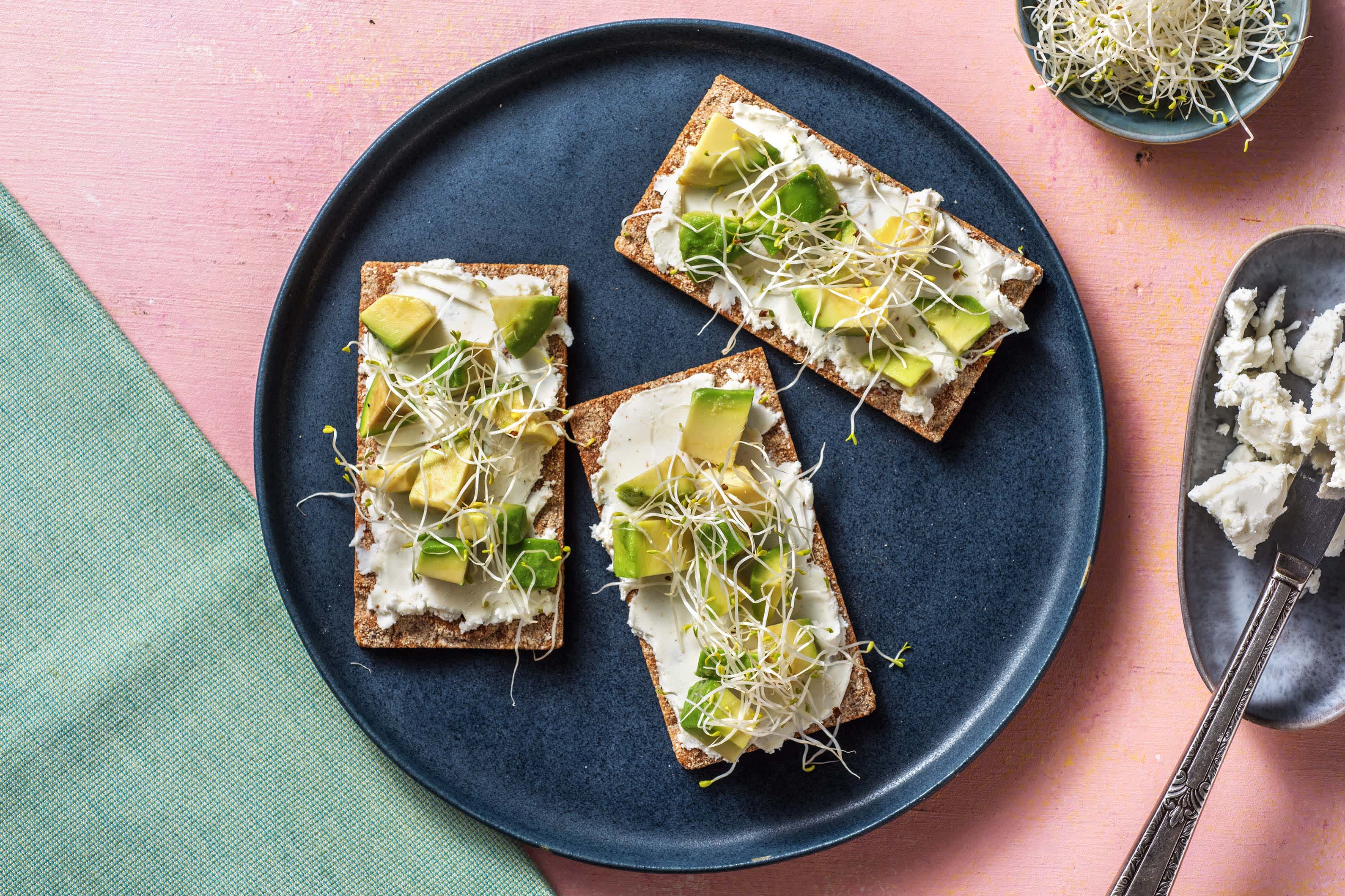 Rustieke crackers met verse geitenkaas
