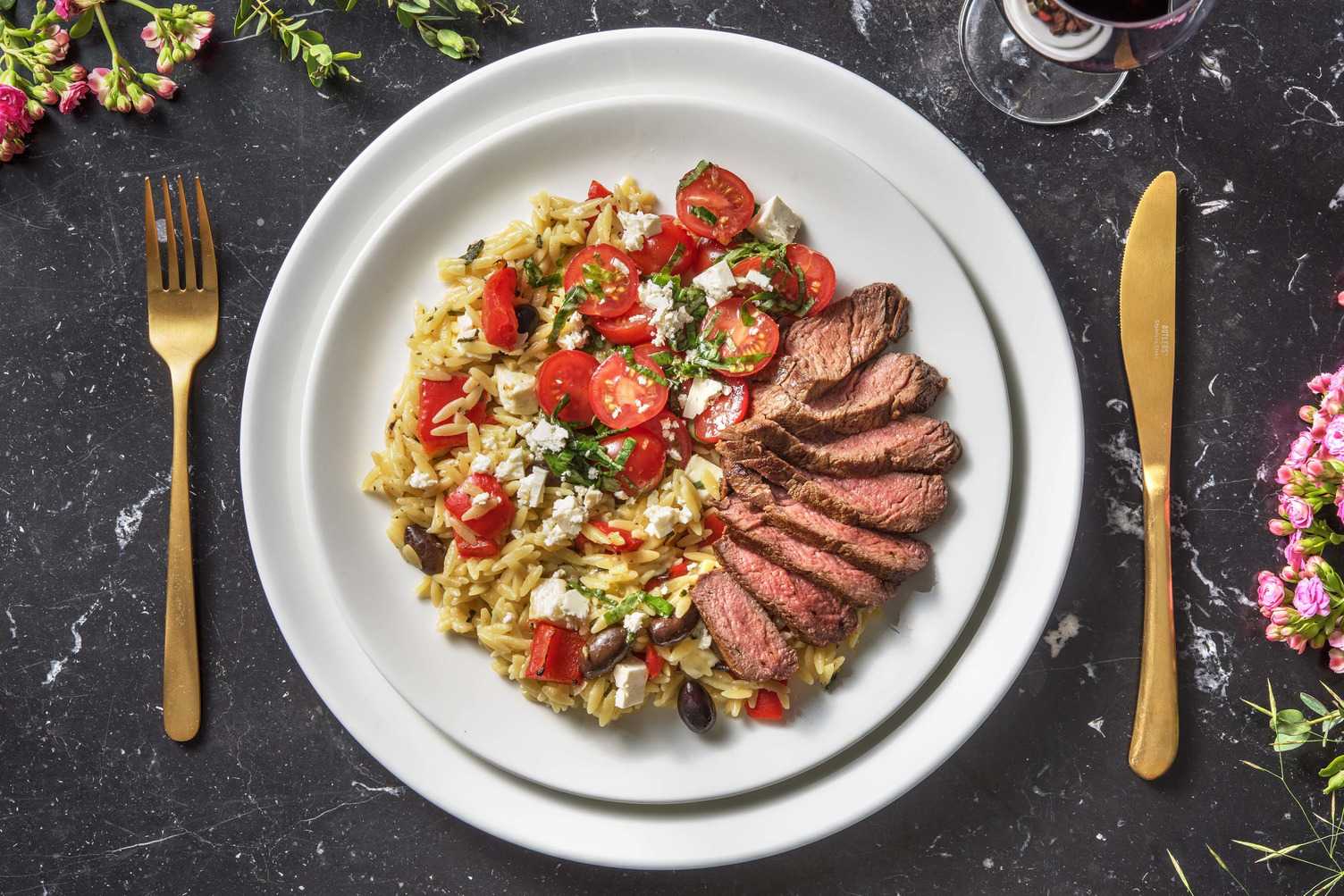Rumsteak et orzo à la méditerranéenne