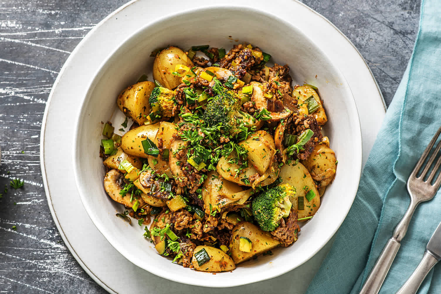 Grenailles et bœuf haché épicé au pesto rouge