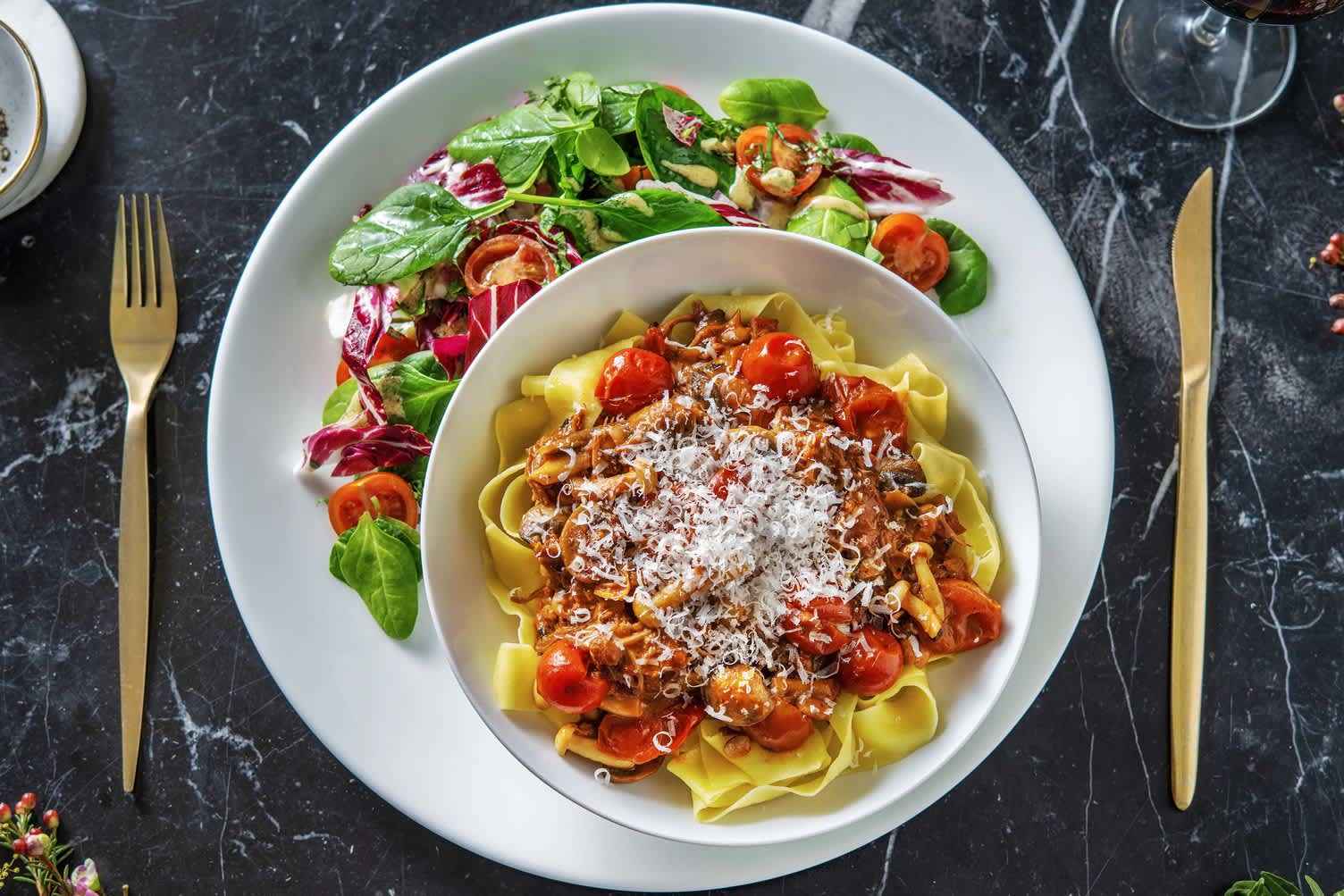 Verse pappardelle met ragù van sukade en spekjes