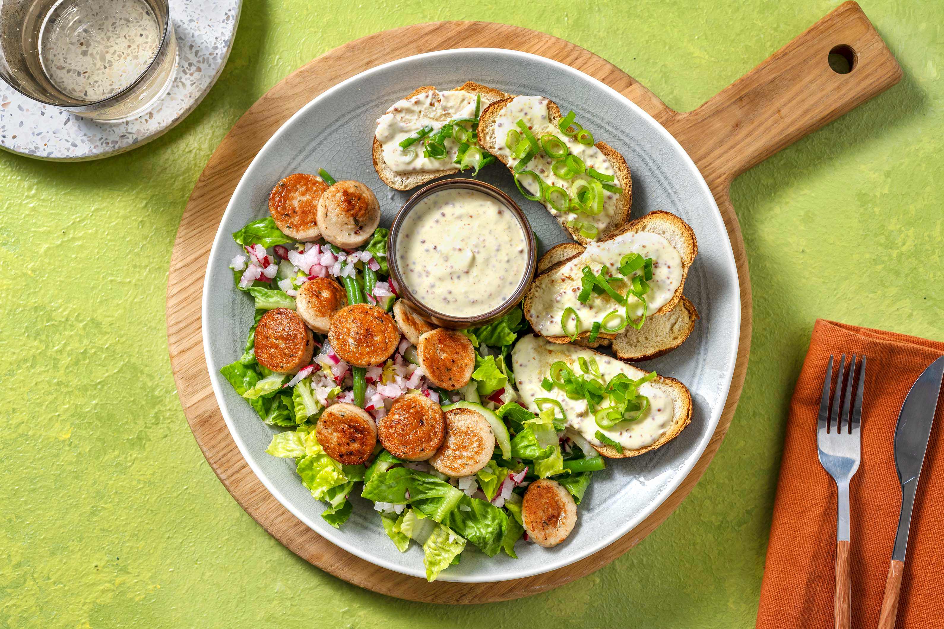 Bayerischer Salat mit Weißwurstgröstl