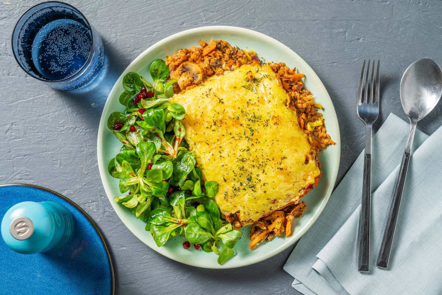 Vegetarischer Shepherd's Pie mit Feldsalat