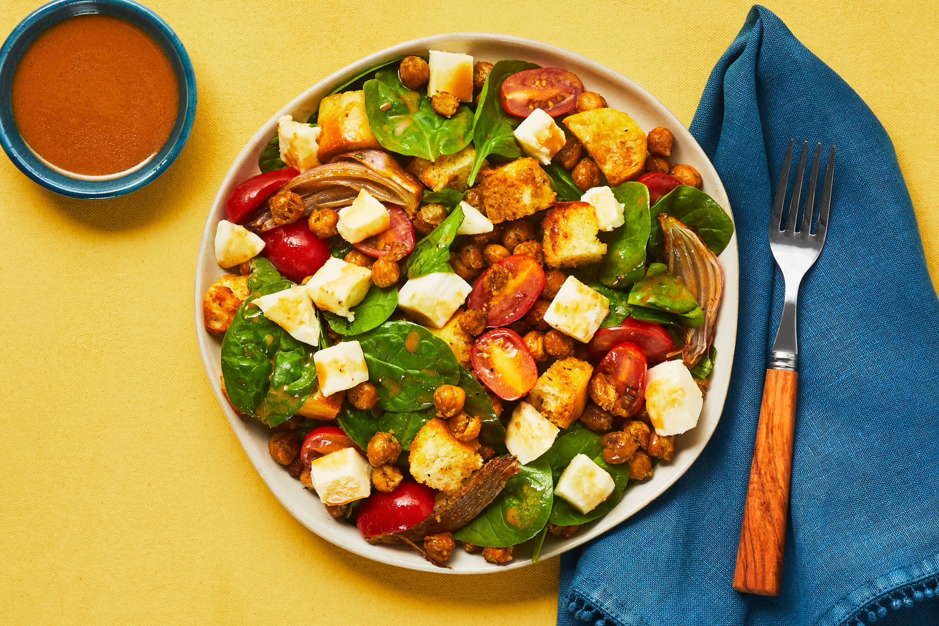 Spinach Caprese Salad with Steak