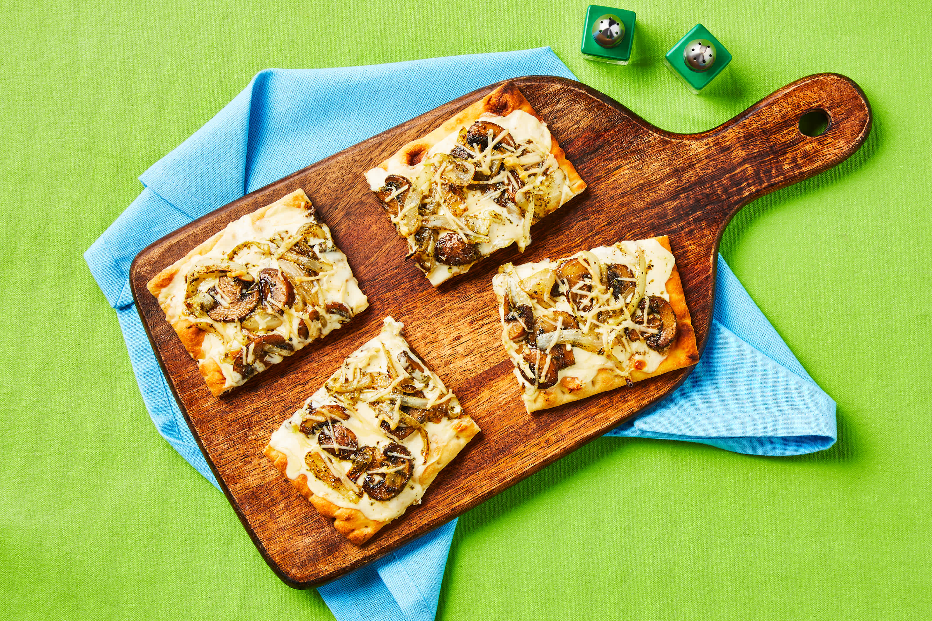 Chicken Sausage & Mushroom Flatbreads 