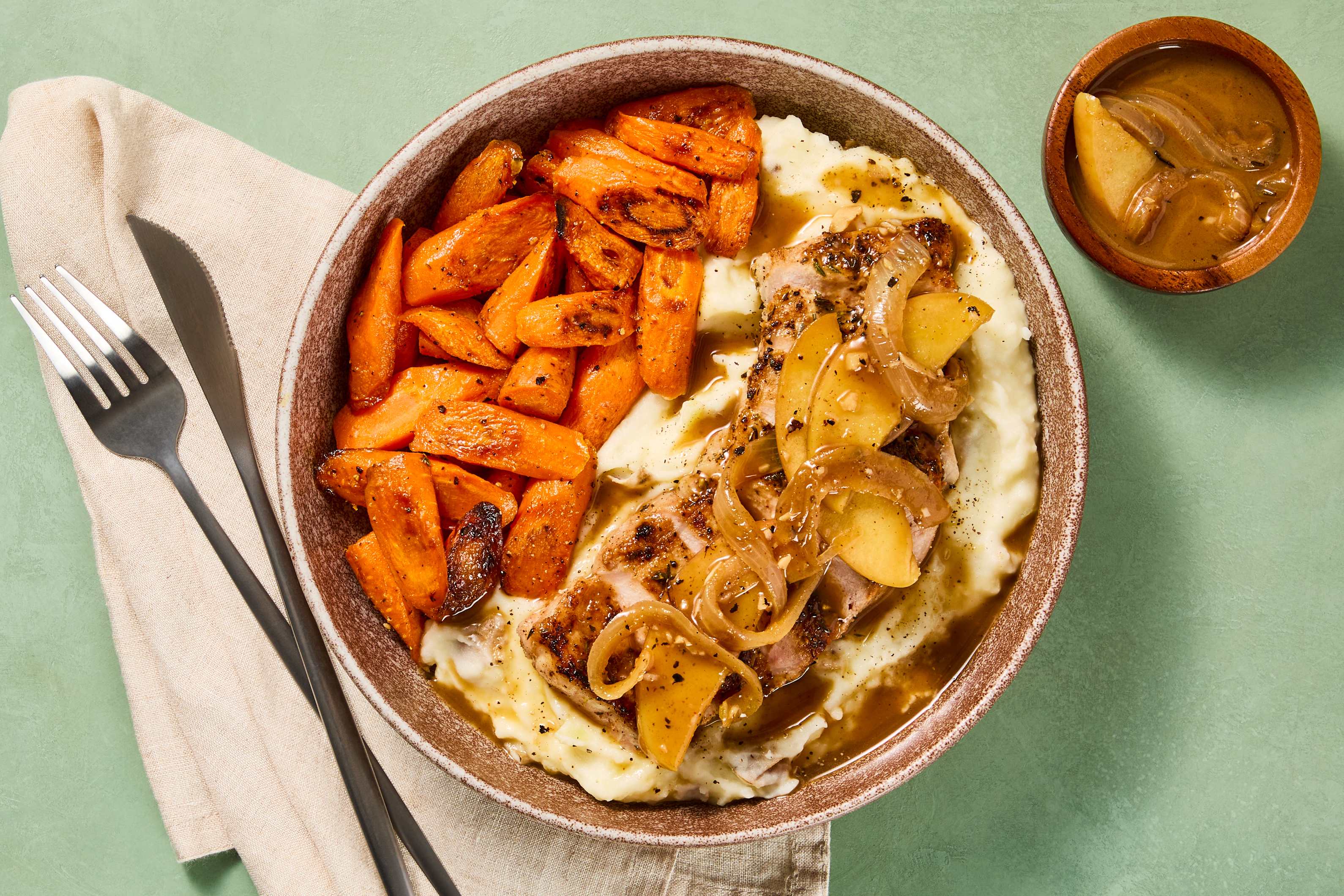 Pork Chops With Apple & Onion Pan Sauce