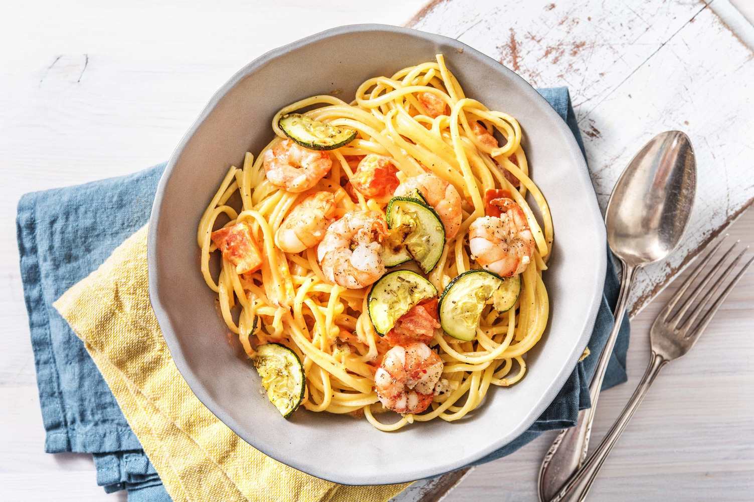 Linguine aux crevettes & courgettes poêlées