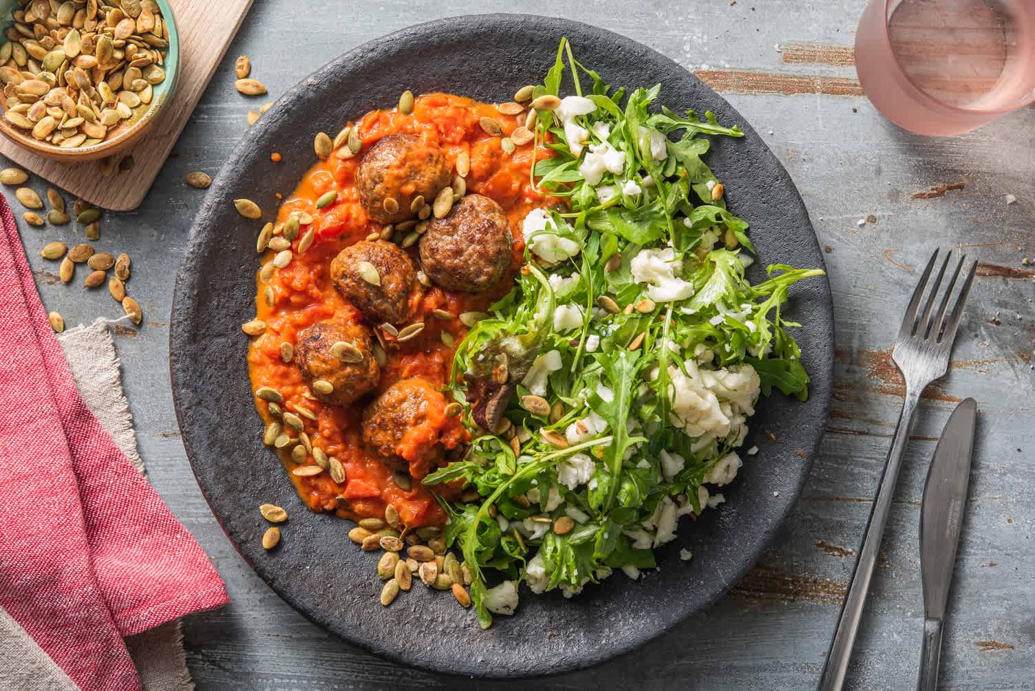 Citronkødboller i tomatsauce