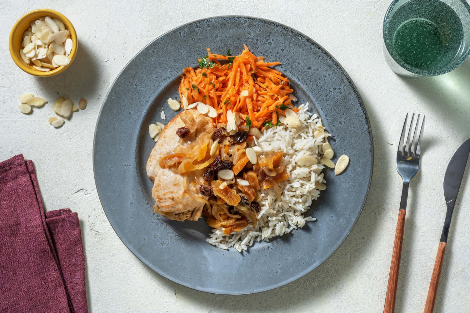 Tajine de poulet aux raisins & abricots secs