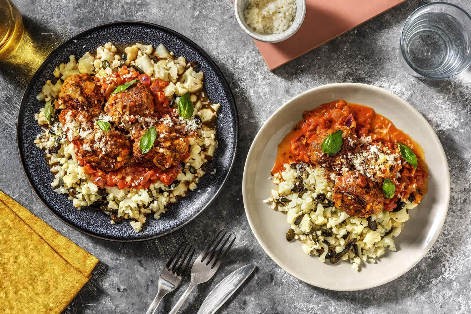 Köttbullar i tomatsås