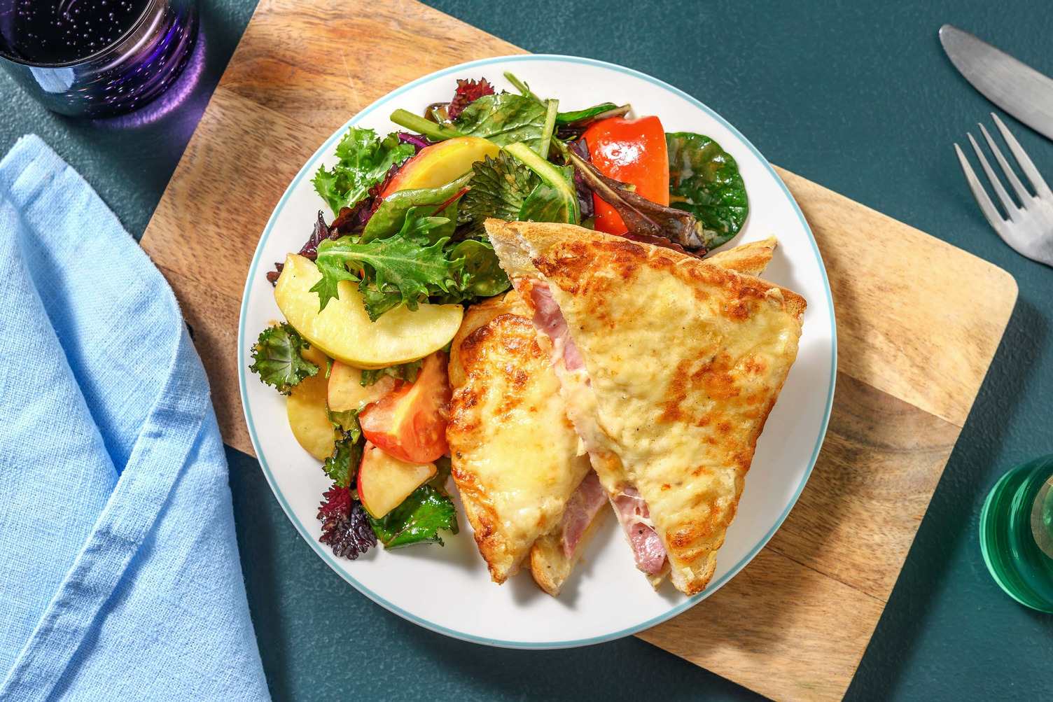 Croque-monsieur au jambon & salade