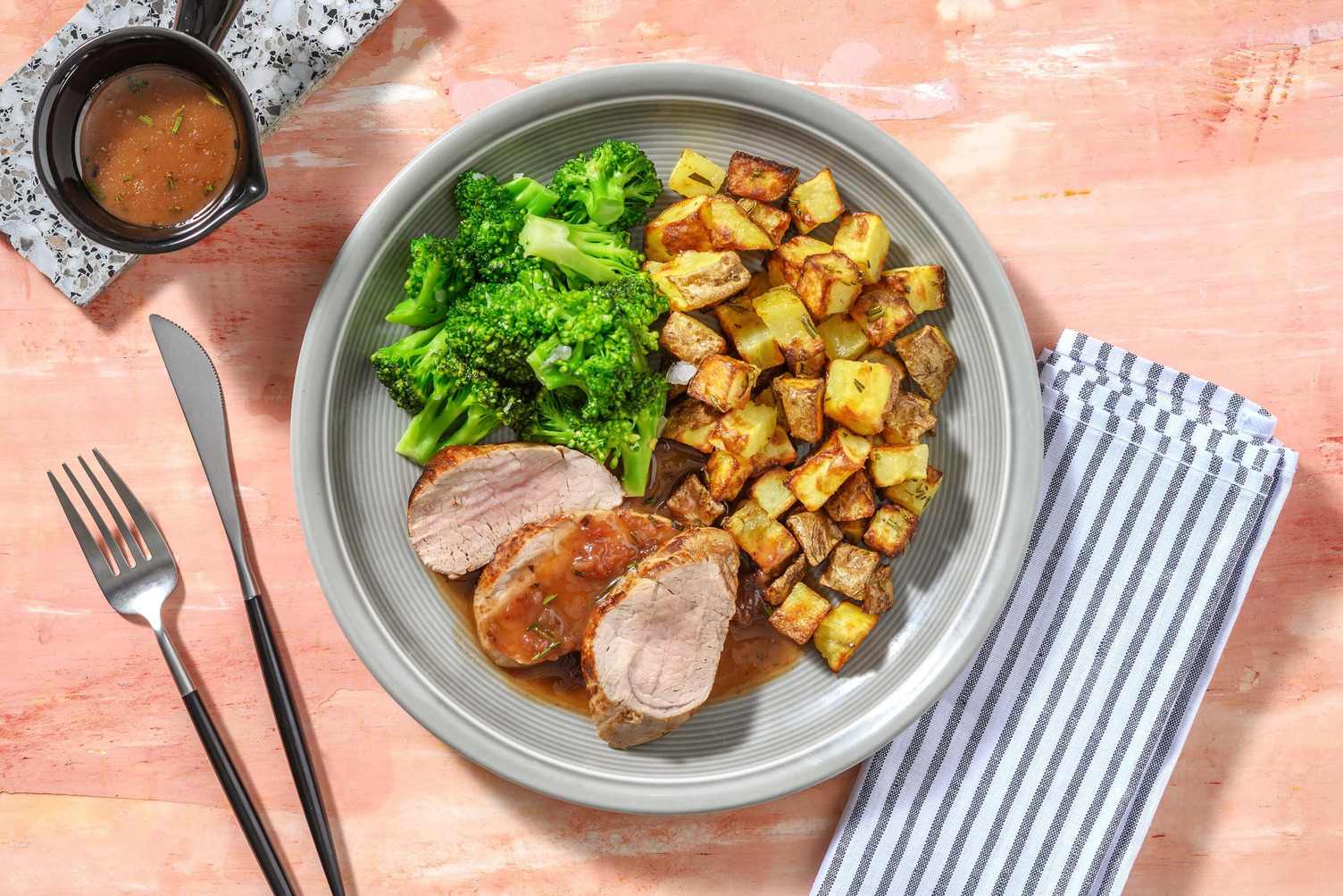 Carré de porc sauce fraise-balsamique