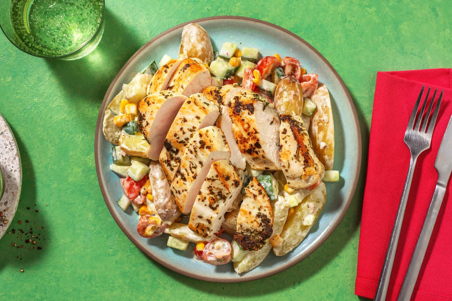 Double protein - Krieltjessalade met extra portie mediterrane kipfilet