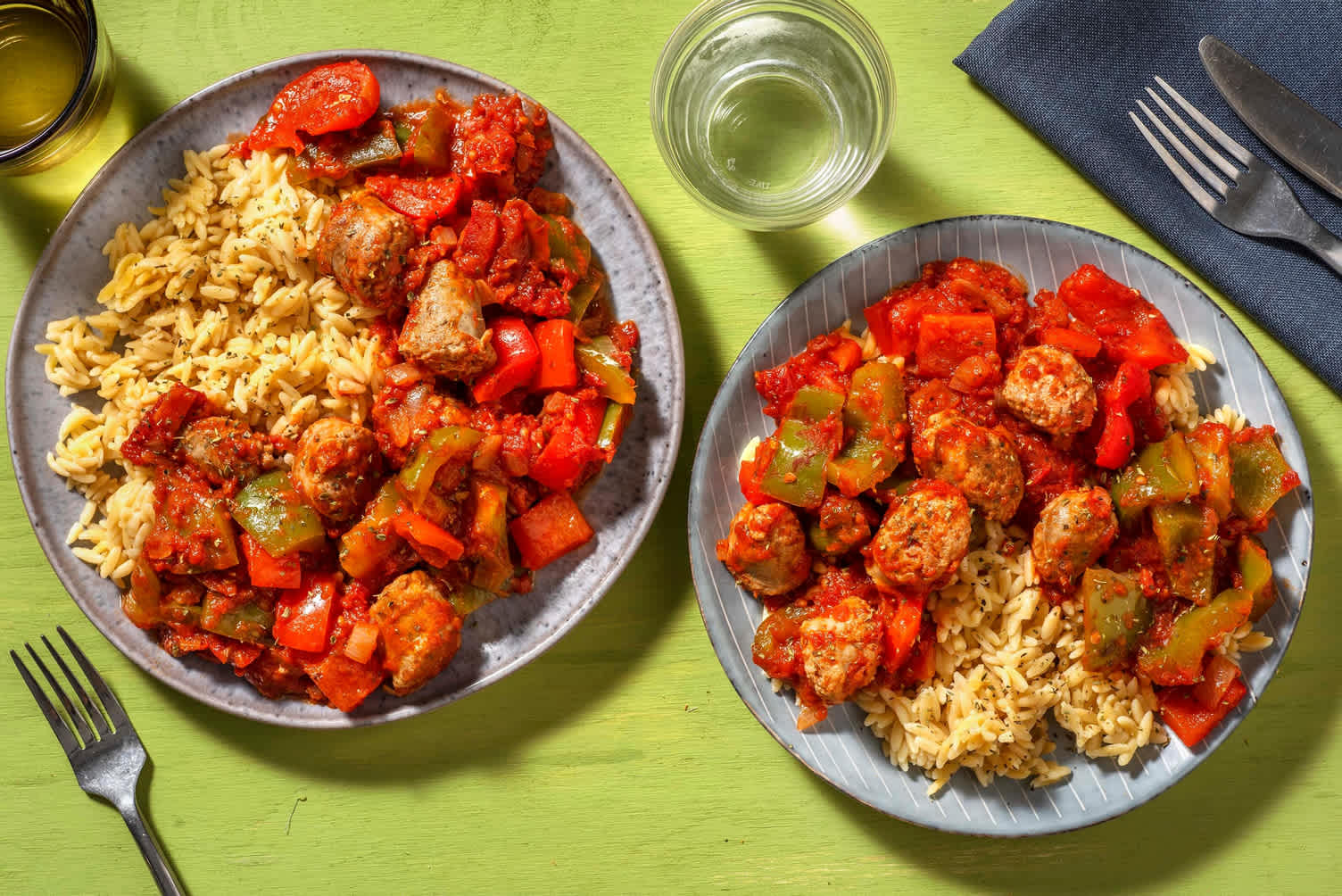 Spetzofai grec : poêlée poivron & chair à saucisse