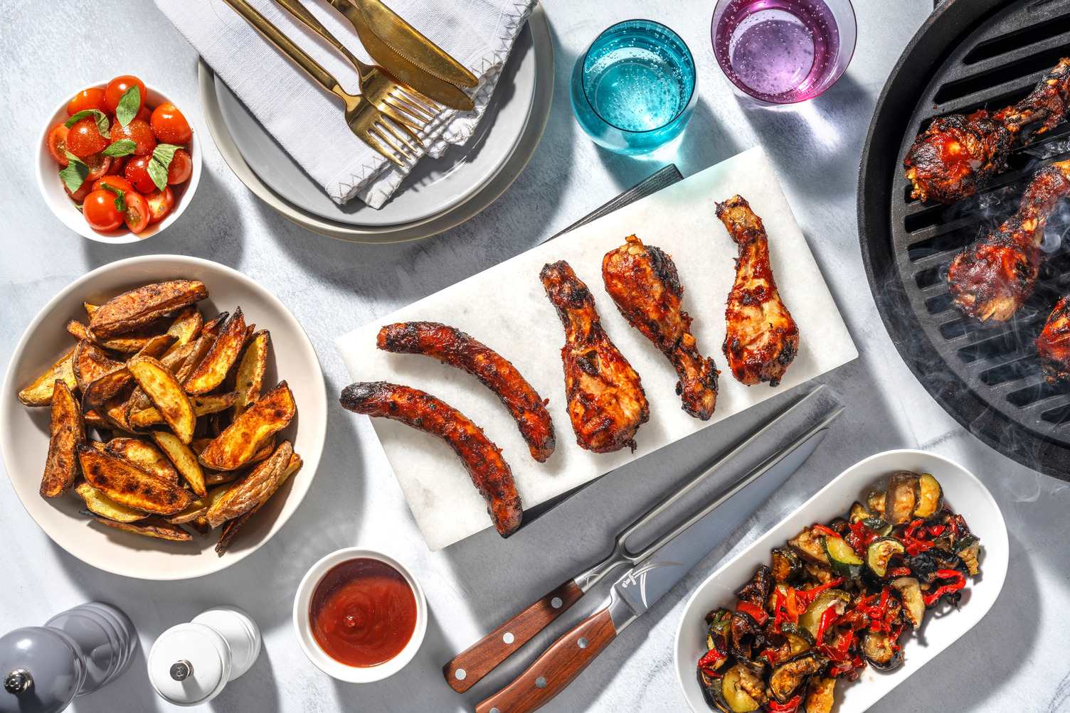 BBQ : Saucisse, pilons de poulet & sauce fumée