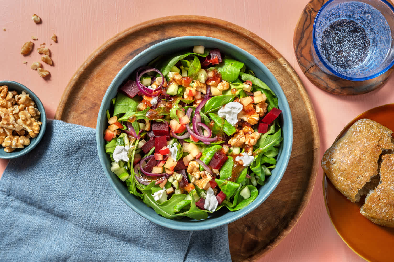 Geitenkaassalade met rode biet