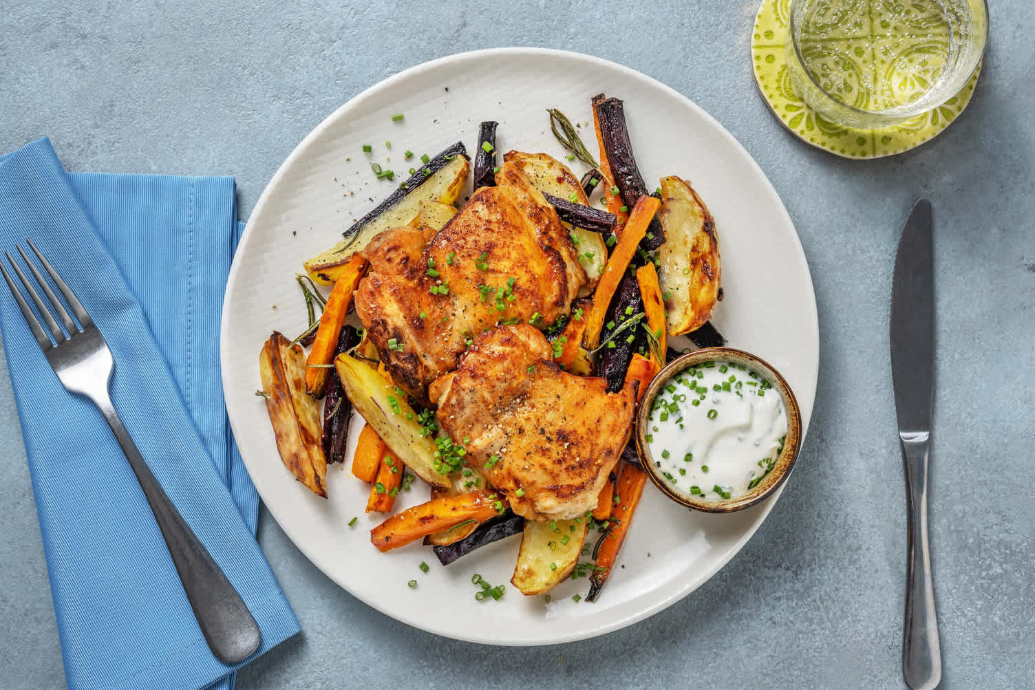 Cosce di pollo al miele e verdure arrosto