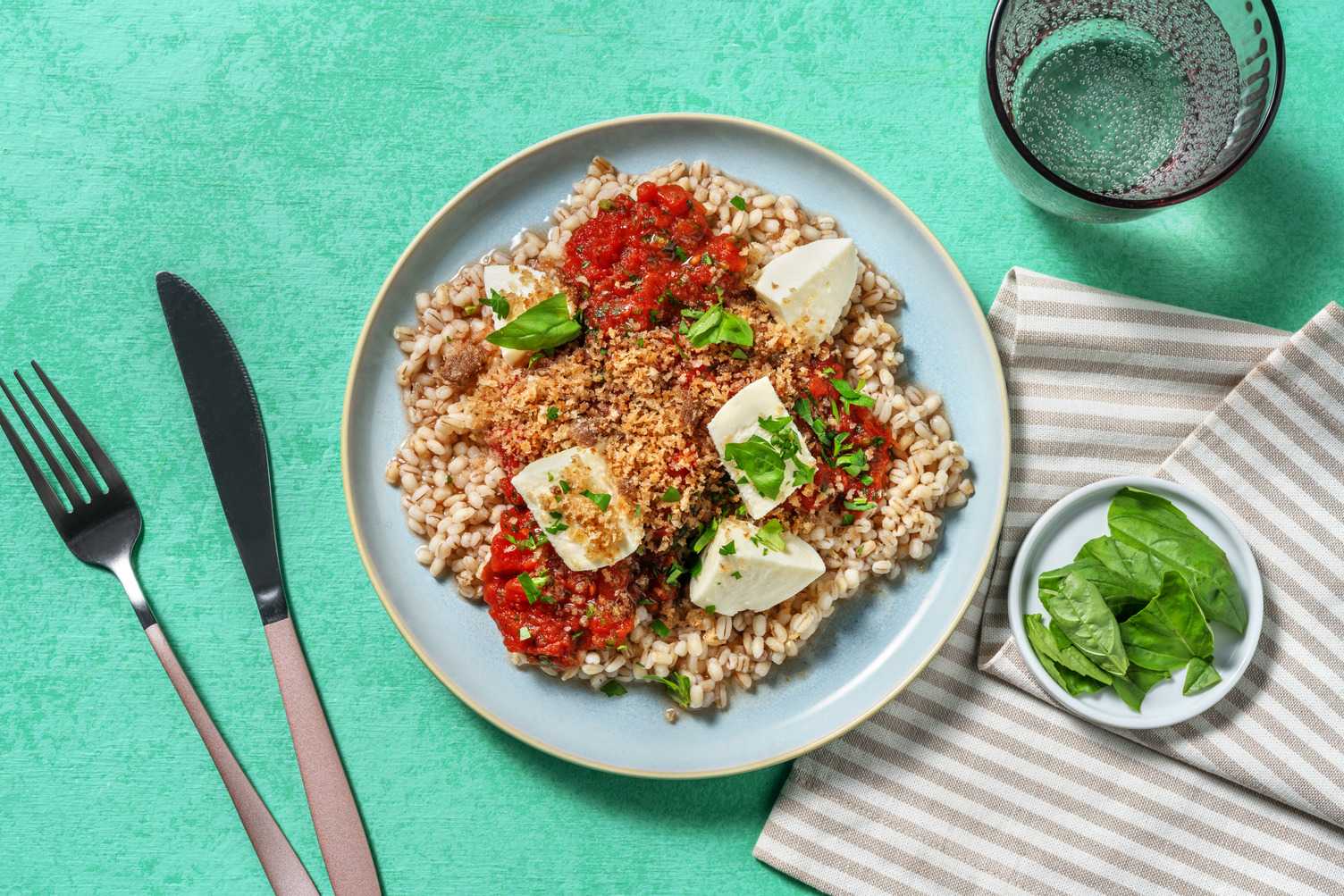 Orzo, briciole alle alici e burrata pugliese