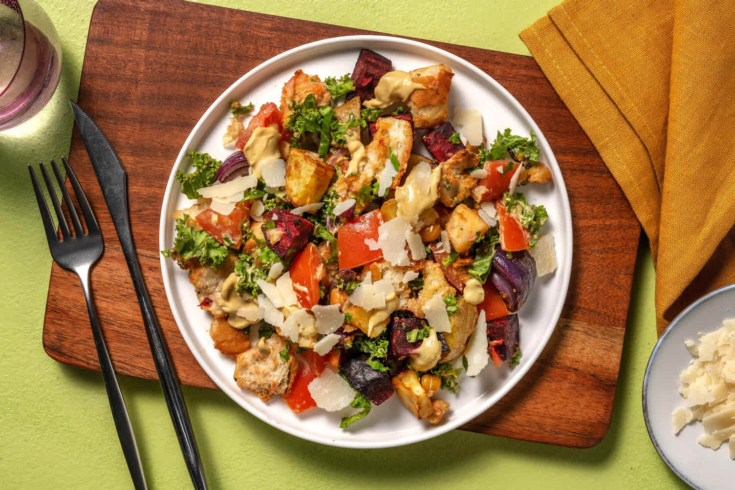Ovnsbakt rotfrukt- og kikertpanzanella