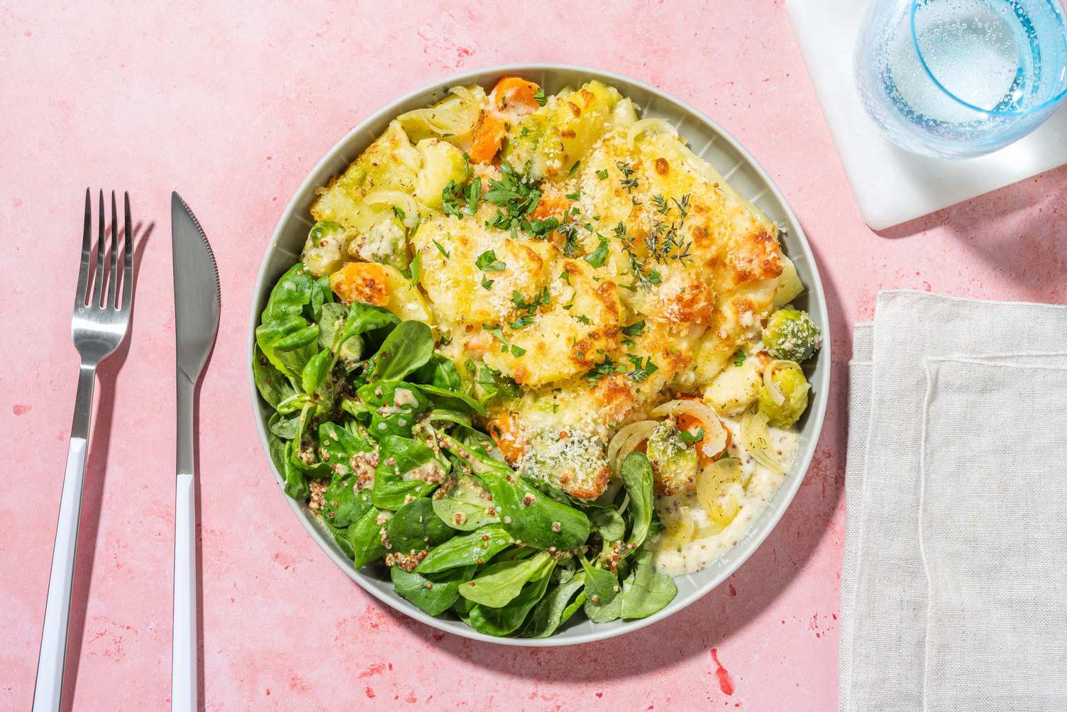 Rosenkohl-Kartoffel-Gratin mit Panko-Käsekruste