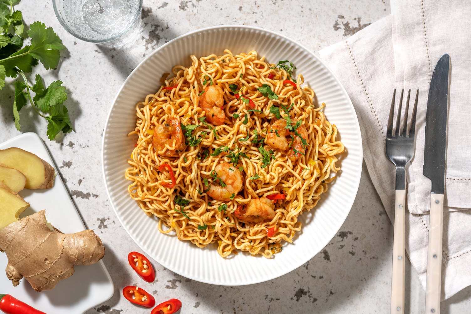 Nouilles sautées aux crevettes & poireau