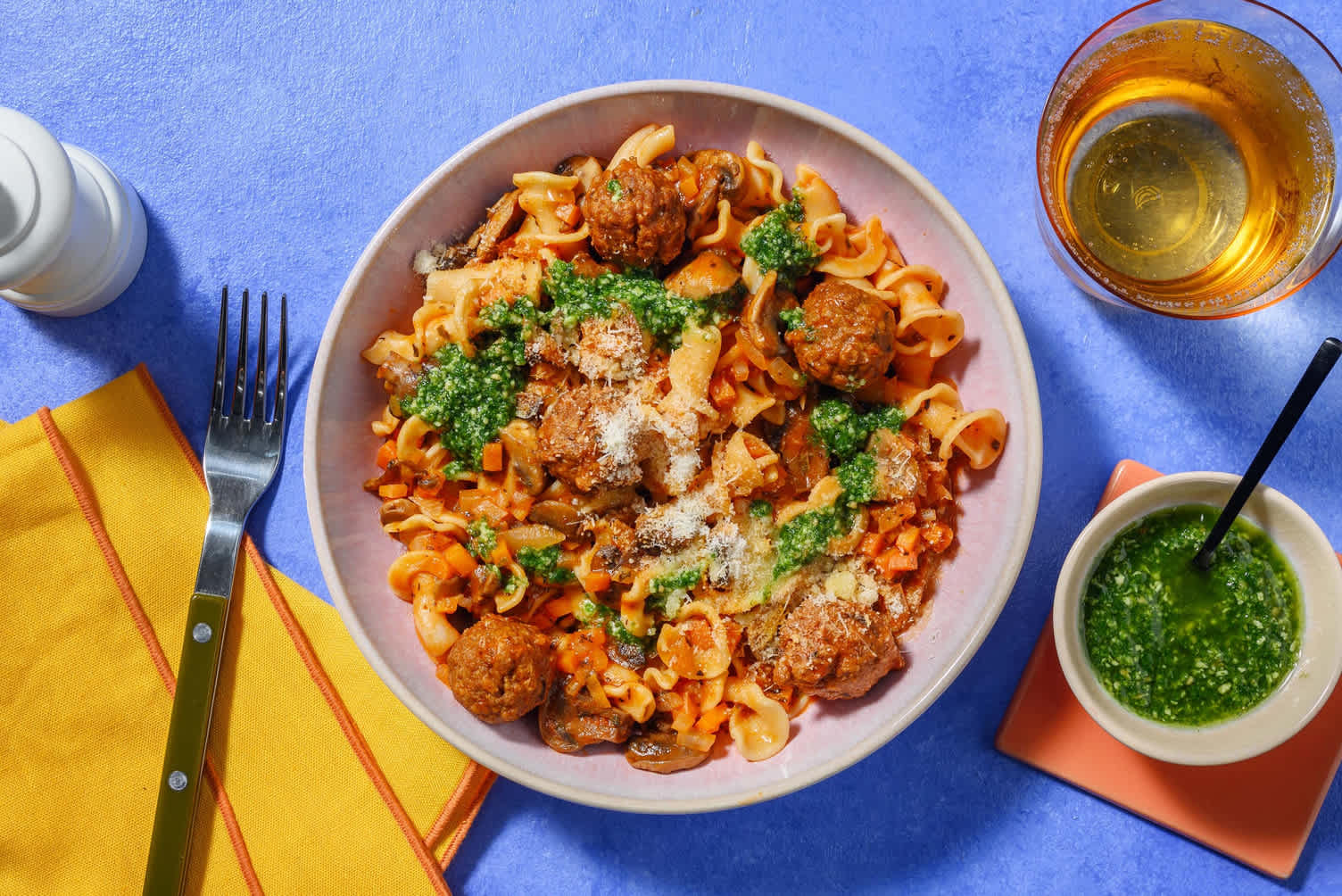 Gigli met vegetarische gehaktballetjes