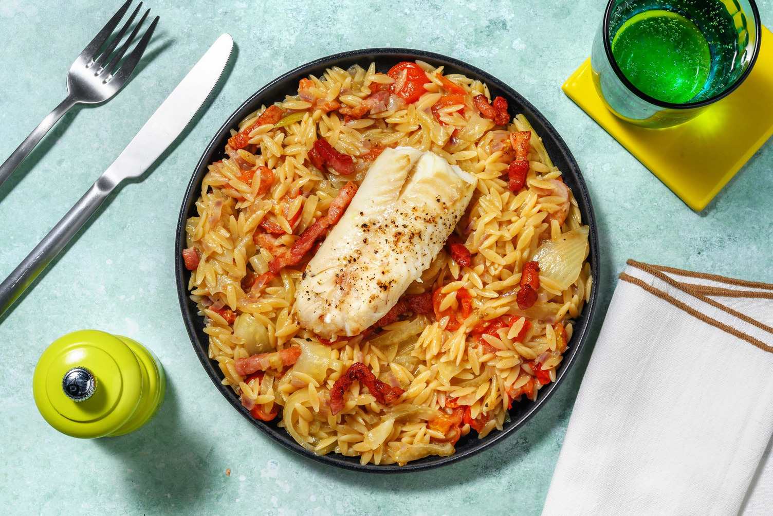 Filet d'églefin au four aux lardons croquants et fenouil