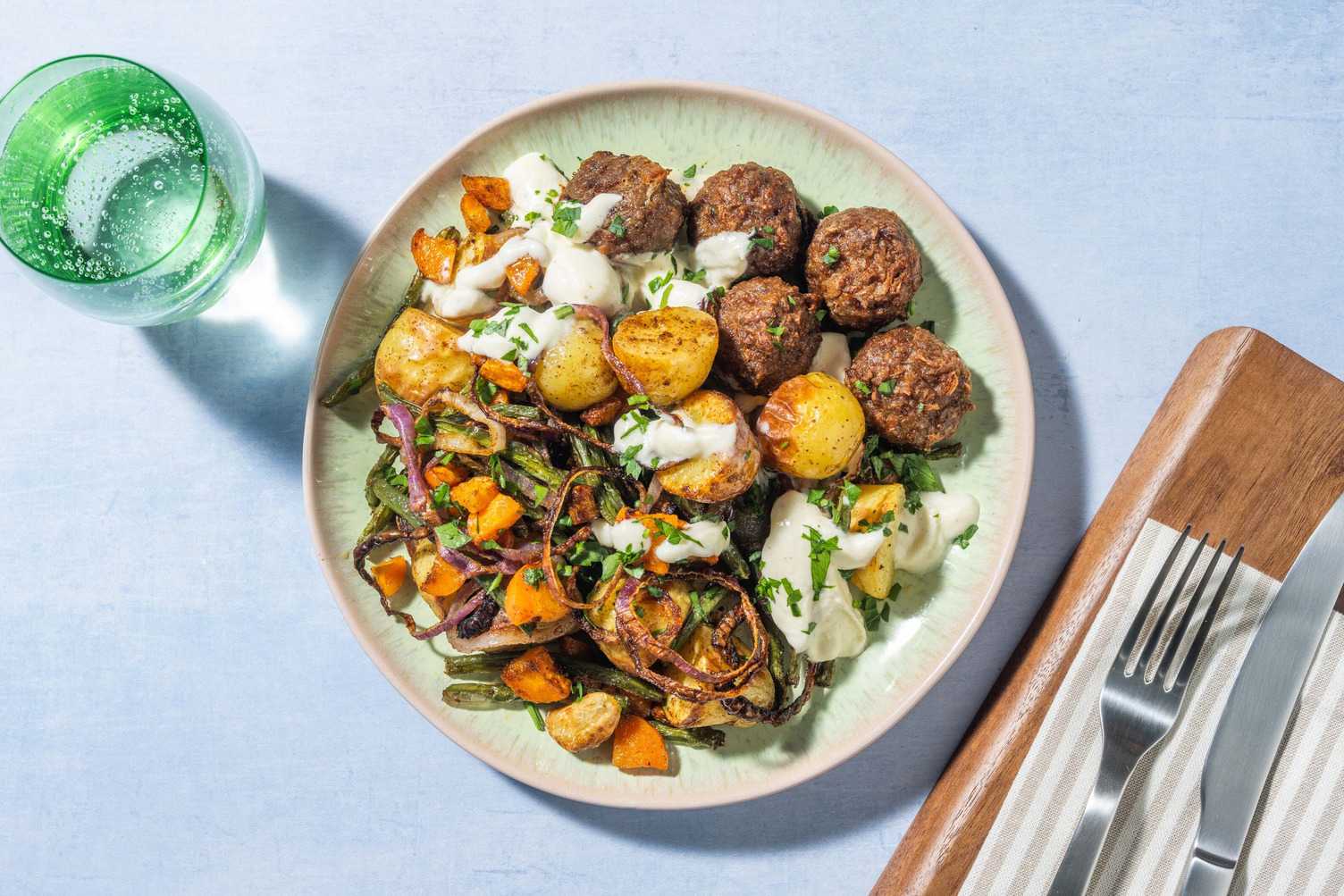 Boulettes végétariennes et légumes rôtis 