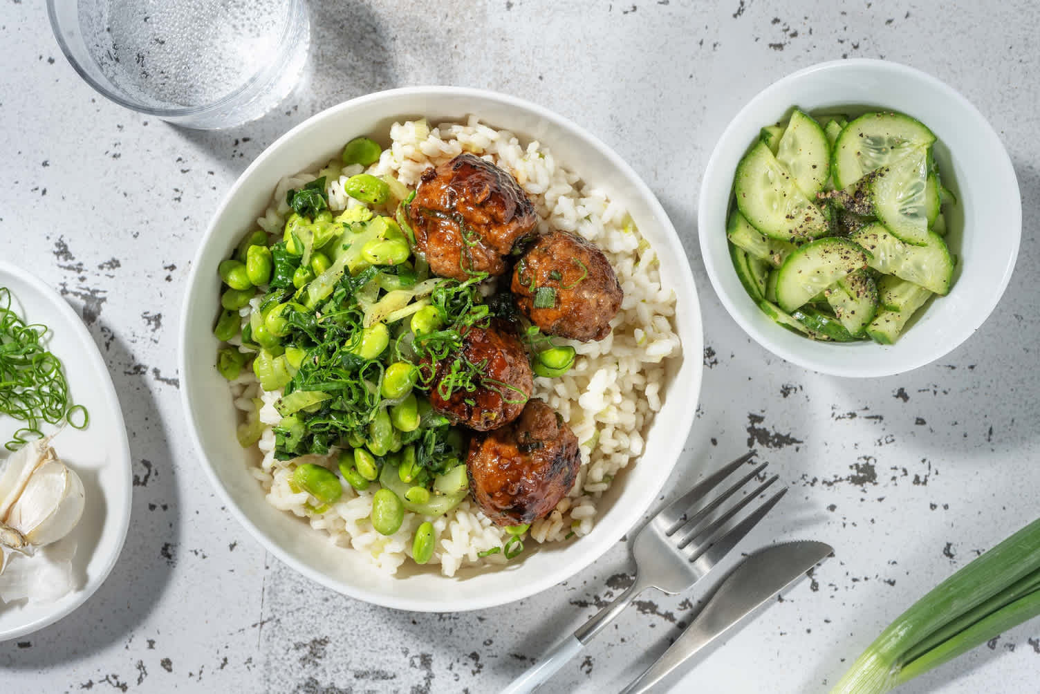 Bowl de boulettes de poulet à la japonaise
