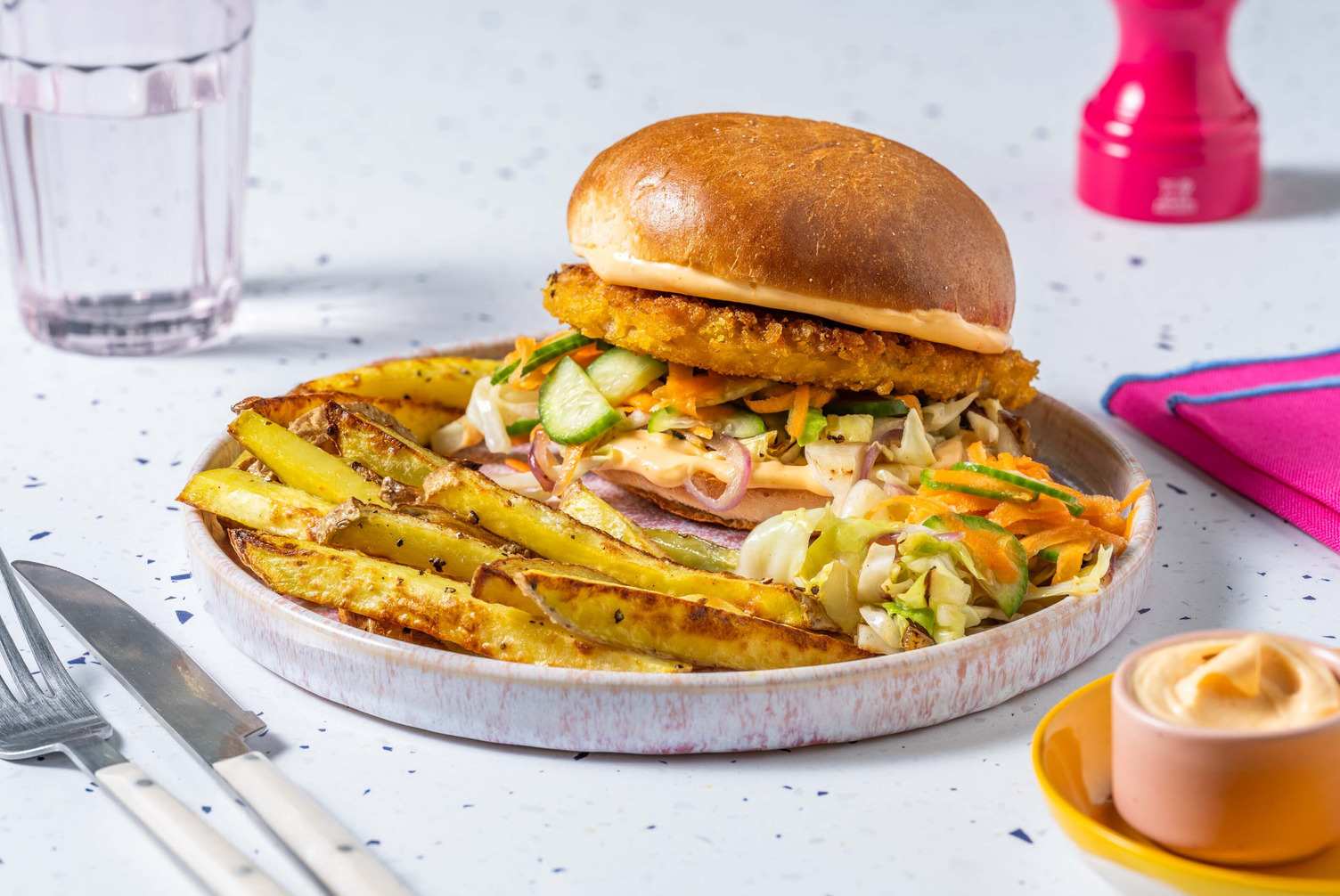 Burger d'escalope panée végétarienne et mayonnaise au kimchi