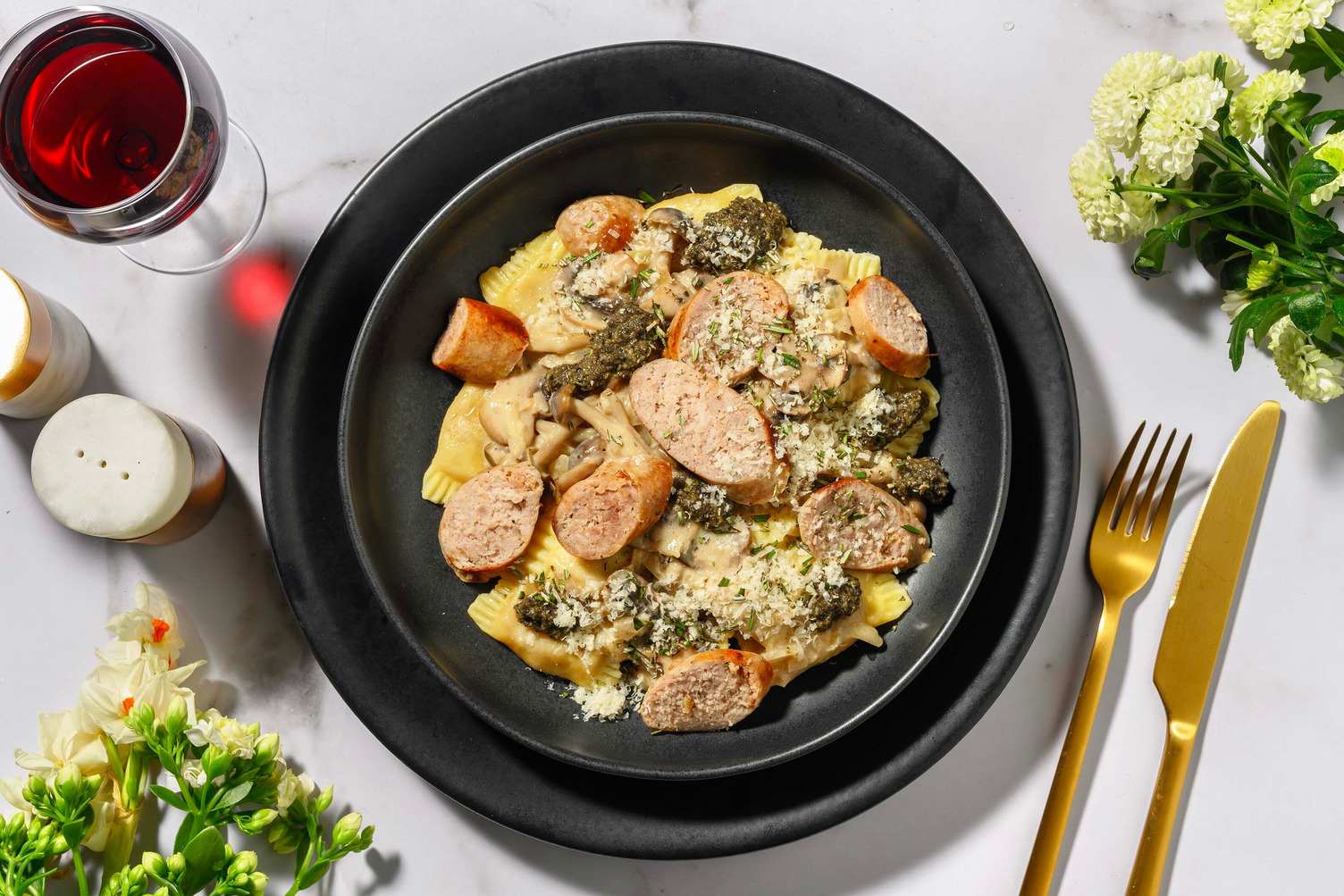 Luxe ravioli met varkensworst en pecorino