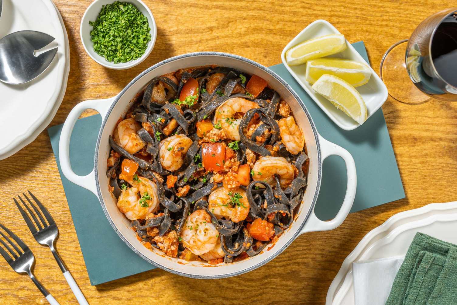 Zwarte tagliatelle met scampi's